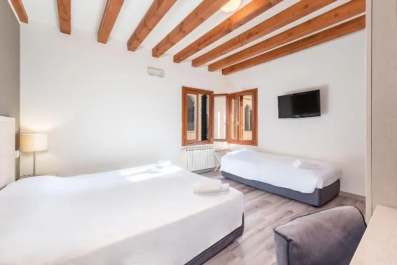 B And B Casanova Ai Tolentini 3*, Venice Italy